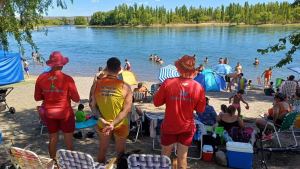 Guardavidas de Neuquén en conflicto con el municipio: denuncian incumplimientos salariales y laborales