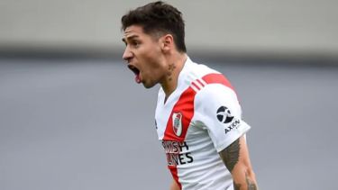 Bienvenido, Chachete. Montiel vuelve a River después de tres años  y medio. 