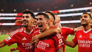 El Fideo se despachó con dos tantos en la victoria de Las Águilas por la Copa de la Liga.
