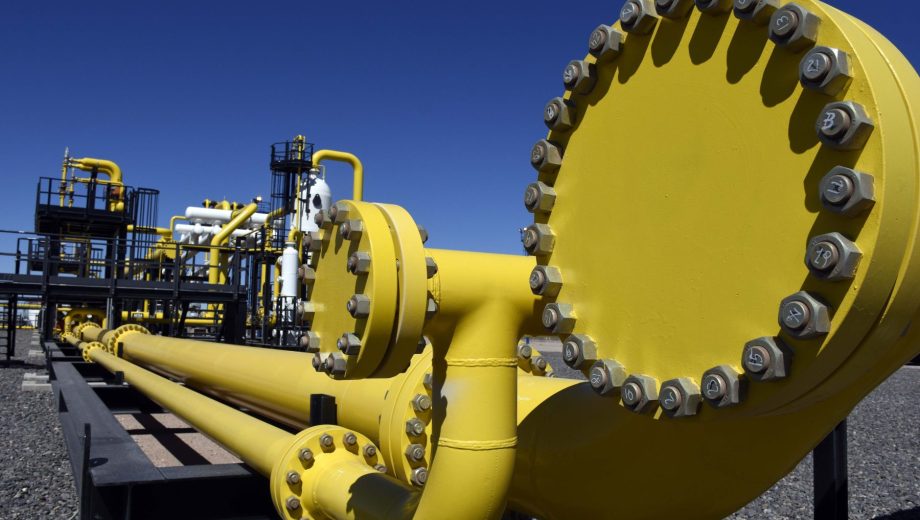 El gas de Vaca Muerta es la clave del plan exportador de GNL que ahora sumará a la gigante árabe ADNOC.