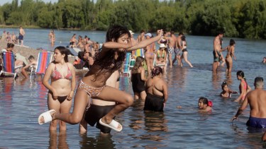 Jornada calurosa en Neuquén. Foto: Oscar Livera.