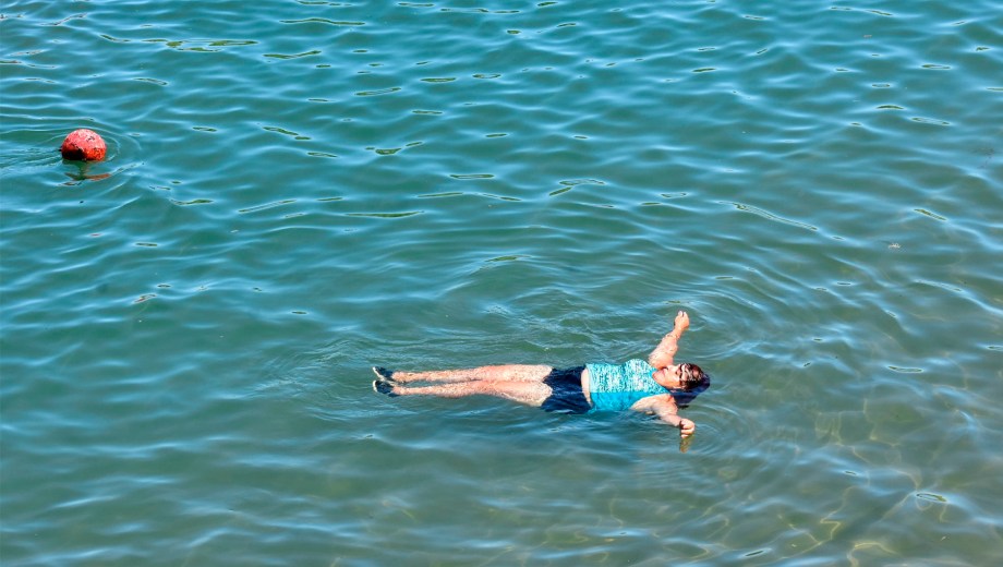 El balneario Rio Grande es uno de los cinco habilitados en Neuquén. Foto:  Cecilia Maletti