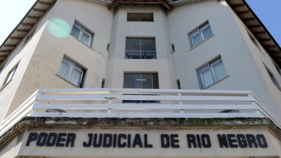 Una empleada judicial tomó licencia con un certificado trucho. Fue condenada en primera instancia y ahora absuelta. Archivo