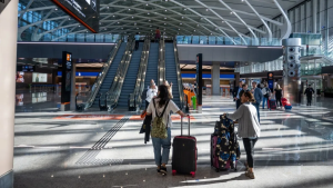 Adolescente podrá viajar al exterior sin autorización de su padre: mirá el fallo de la Justicia de Viedma