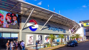 Electrónica y ropa, los elegidos en las compras en Paraguay. Foto archivo. 