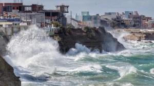 Alerta por viento en la costa de Río Negro: de Las Grutas a Viedma, los peores horarios este jueves