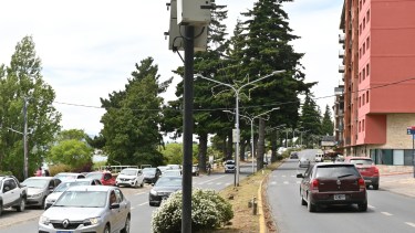 Las multas de tránsito de Bariloche están actualizadas y tienen  nuevos valores para el inicio del 2025. Foto: Chino Leiva