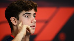 Franco Colapinto rompió el silencio y habló sobre la China Suárez: «es difícil manejarlo»