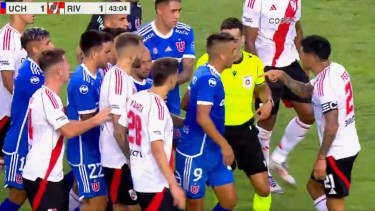 Enzo Pérez protagonizó un tenso cruce con Fernandez en su vuelta a River.