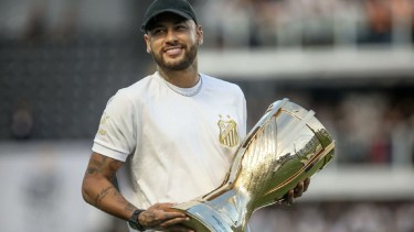 Neymar volvería a Santos en este mercado de pases.