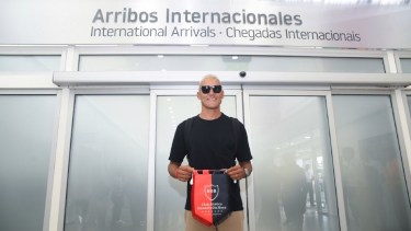 Keylor Navas llegó a Rosario para ser nuevo jugador de Newell´s.