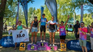 Francisco Moisés y Erika Simón festejaron en el Triatlón de la Pera en Allen