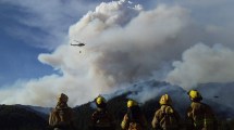 Imagen de Incendios en la Patagonia: declararon la emergencia en El Bolsón y el Boeing ya voló en el parque Lanín este miércoles