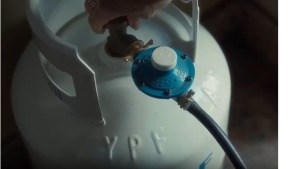 Milei desregula el mercado de las garrafas de gas y Rolando Figueroa hace jugar a Hidenesa