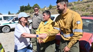 Incendios en la Patagonia: el viernes Patricia Bullrich llamó a «tener cuidado» en el parque Lanín, ¿qué pasó en El Bolsón?