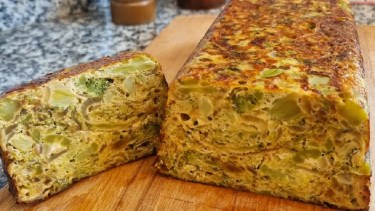 Receta simple de cómo hacer un budín de brócoli y queso