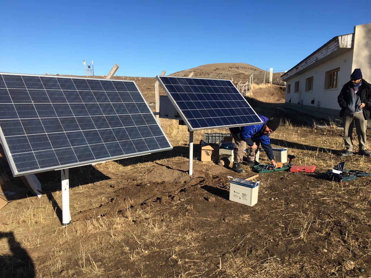 Renovables: Chubut instaló equipos de energía solar a pobladores rurales