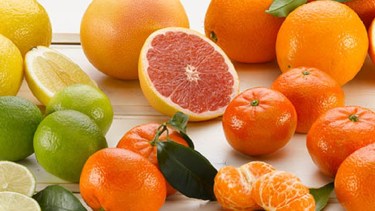 El pomelo, por sus propiedades y versatilidad, se posiciona como una fruta que no solo agrega sabor a la dieta, sino que también brinda beneficios significativos para la salud.