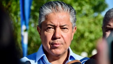 Las declaraciones las hizo durante la apertura de sobres en el proceso de licitación de la EPET N°26 del Chañar. Foto Matías Subat.