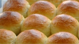 Pan sin harinas, con solo tres ingredientes y en menos de 15 minutos: fácil y rápido