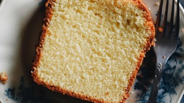 Tentate con este budín de vainilla húmedo, rico y muy simple de hacer