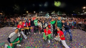 Fiesta de los Jardines en Villa La Angostura: así se vivió la primera noche con más de 10.000 personas