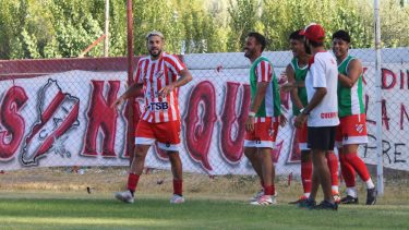 Independiente goleó 9 a 0 a Cumbres en La Chacra. (Foto: Prensa Independiente de Neuquén)