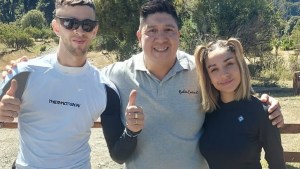 María Becerra en Neuquén, en la zona del incendio del parque Lanín, de visita con su novio en un camping