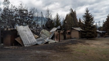 El Bolsón Incendio forestal días después Foto: Marcelo Martinez / Patagonia.