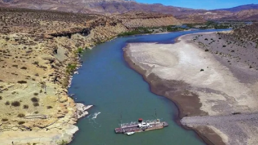 La Balsa Huitrín se encuentra sobre el río Neuquén, a unos 50 kilómetros de Chos Malal. Foto: gentileza.