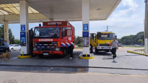 Video | De pie: el agradecimiento a los bomberos de Santa Fe que llegaron para combatir los incendios en Neuquén