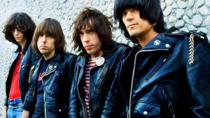 45 años de “End of the Century”, el último gran disco de Ramones