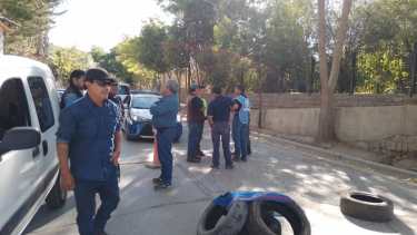Trabajadores de EPAS protestaron en Chos Malal. (Fotos: gentileza)