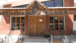 Intentaron secuestrar a una joven de 12 años en Allen: un hombre le ordenó que subiera a un auto