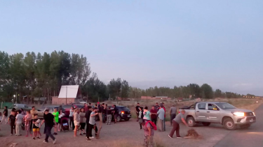 Video | Ruta 22: levantaron temporalmente el corte de vecinos de Senillosa que denuncian estafa