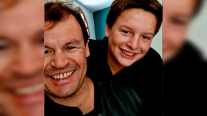 Murieron un hombre y sus dos hijos de Centenario en un vuelco: era un reconocido dirigente del deporte