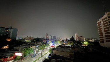 Video | Humo en Neuquén y el Alto Valle: la impresionante nube donde se originó y hasta cuándo durará