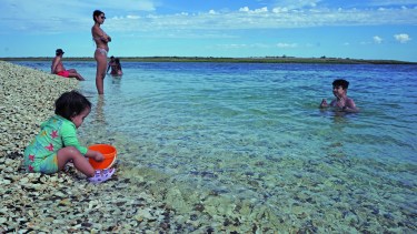 Video | Descubrí el mágico caribe de la Patagonia, a 65 km de Las Grutas y todo lo que podés hacer en carnaval