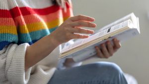 Buscar crear una antología literaria del colectivo LFGTIQNB+ en Río Negro