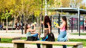 Regresa el calor al Alto Valle: martes con máximas de casi 30°C, ¿qué pasa con las fuertes ráfagas de viento?