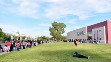 La Feria del Libro 2025 en Neuquén está a un paso de distancia: así se prepara el MNBA, mirá