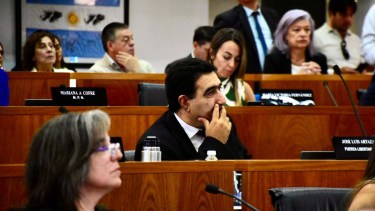 Laura Pérez, la concejala de Comunidad, presento proyectos que comenzarán a ser debatidos la semana entrante (foto Matías Subat)