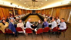 Veinte seccionales del MPN firmaron declaración: apoyarán el candidato que diga Rolo Figueroa