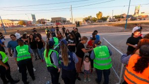 Demorados, niños perdidos y lesionados en el día 3 de la Fiesta de la Manzana 2025 en Roca: el operativo policial
