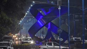 Humo en Neuquén y el Alto Valle este domingo: por qué puede volver la nube gris