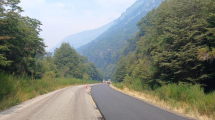 Imagen de Rutas 40 y 23: reducen «irregularidades» con bacheos entre Bariloche y el Bolsón y en la línea sur de Río Negro