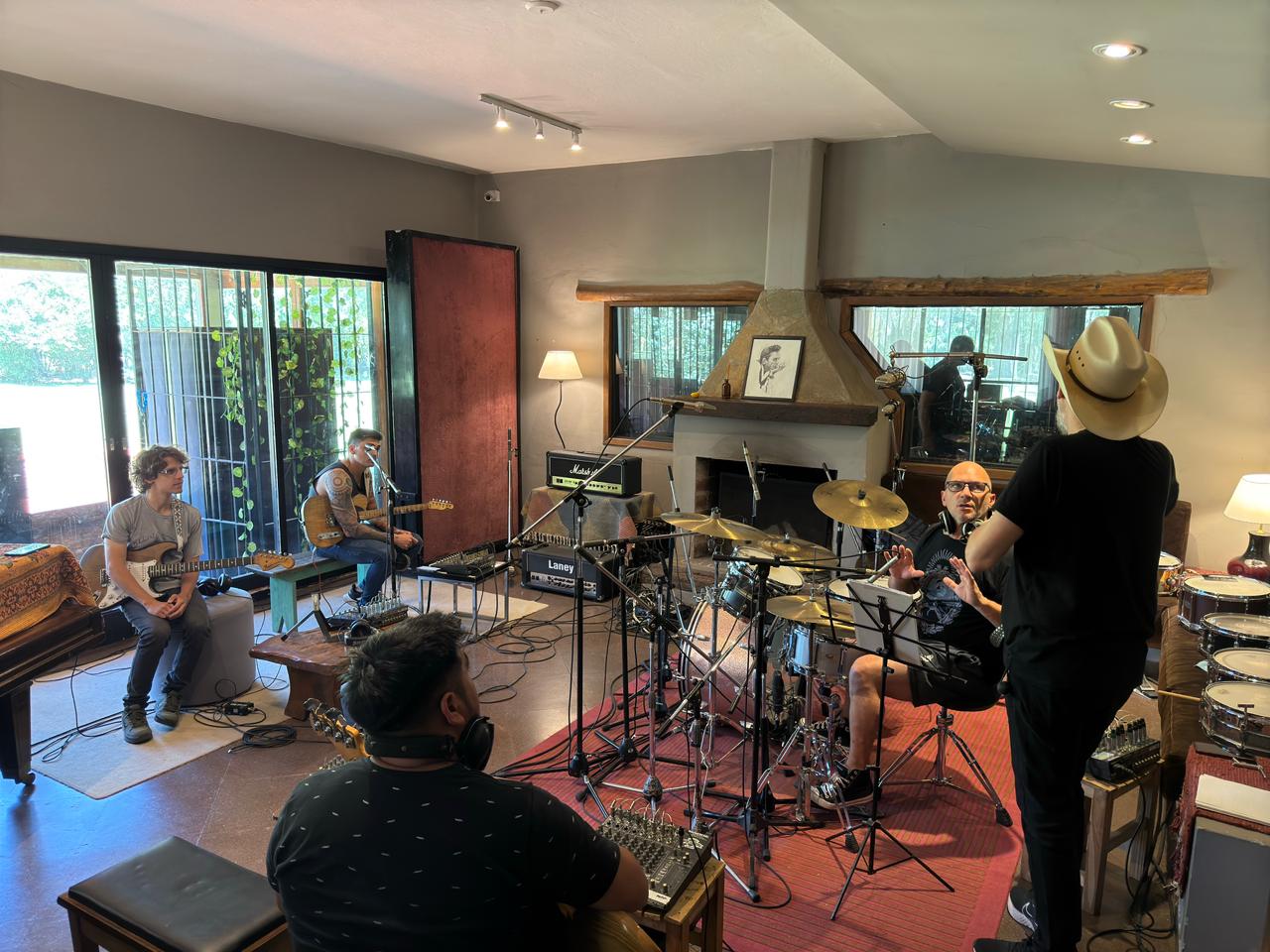 Jimmy Rip y Los Comodines, en el estudio Abasto Mosterland, de Buenos Aires, en enero pasado.
