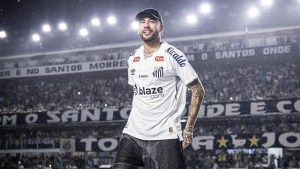 Neymar debutaría en Santos antes de lo esperado: cuándo volvería a jugar en Brasil