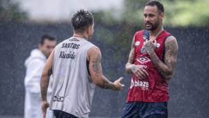 Además de Leandro Paredes, el otro argentino que busca Santos para jugar con Neymar