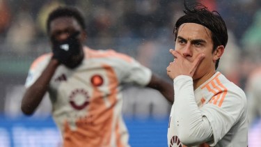 Paulo Dybala le dio el triunfo a Roma en la Serie A. 